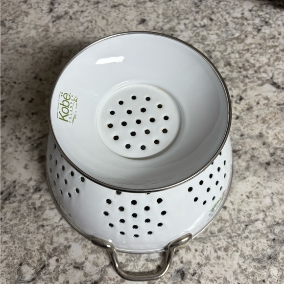 Vintage Kobe JCPenney Footed Metal White Enamel Colander/Strainer Pink/Purple 🌺 - Picture 11 of 14
